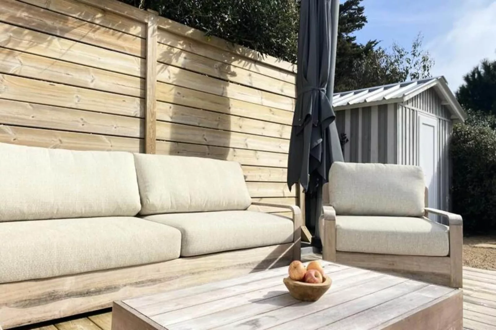 Villa Russie - Domaine Le Sherwood-Exterior in summer