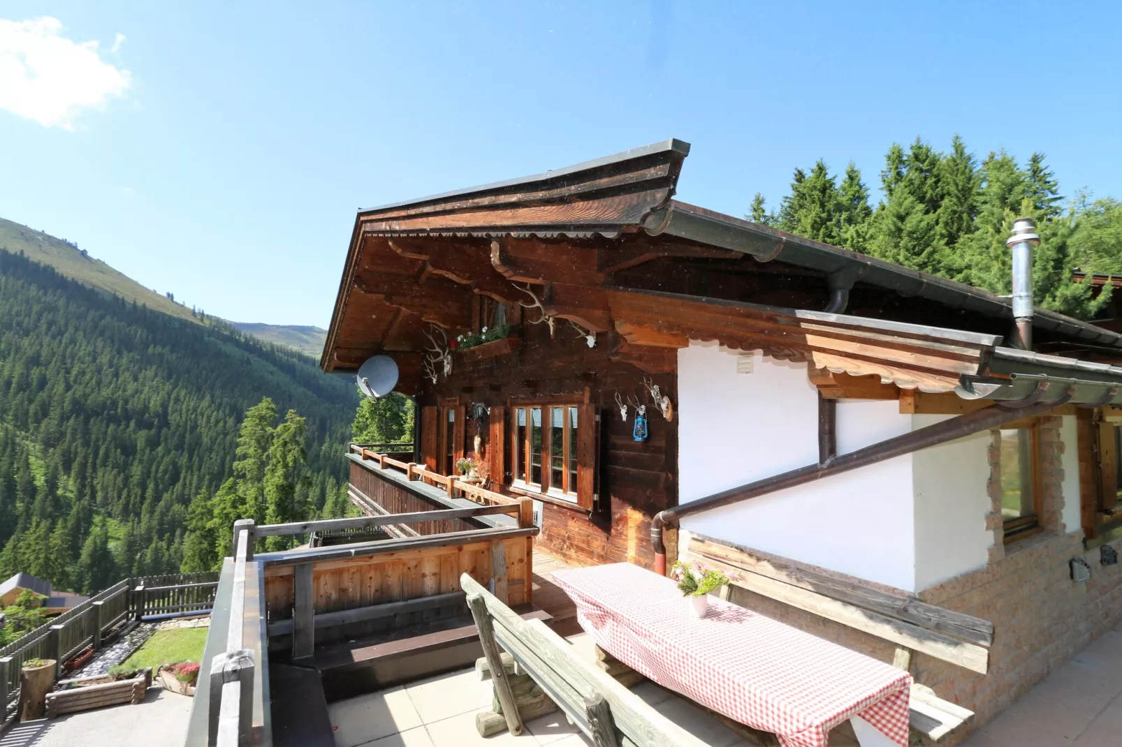 Thaler Hütte - Gipfelstürmer-Terrasse / balcon