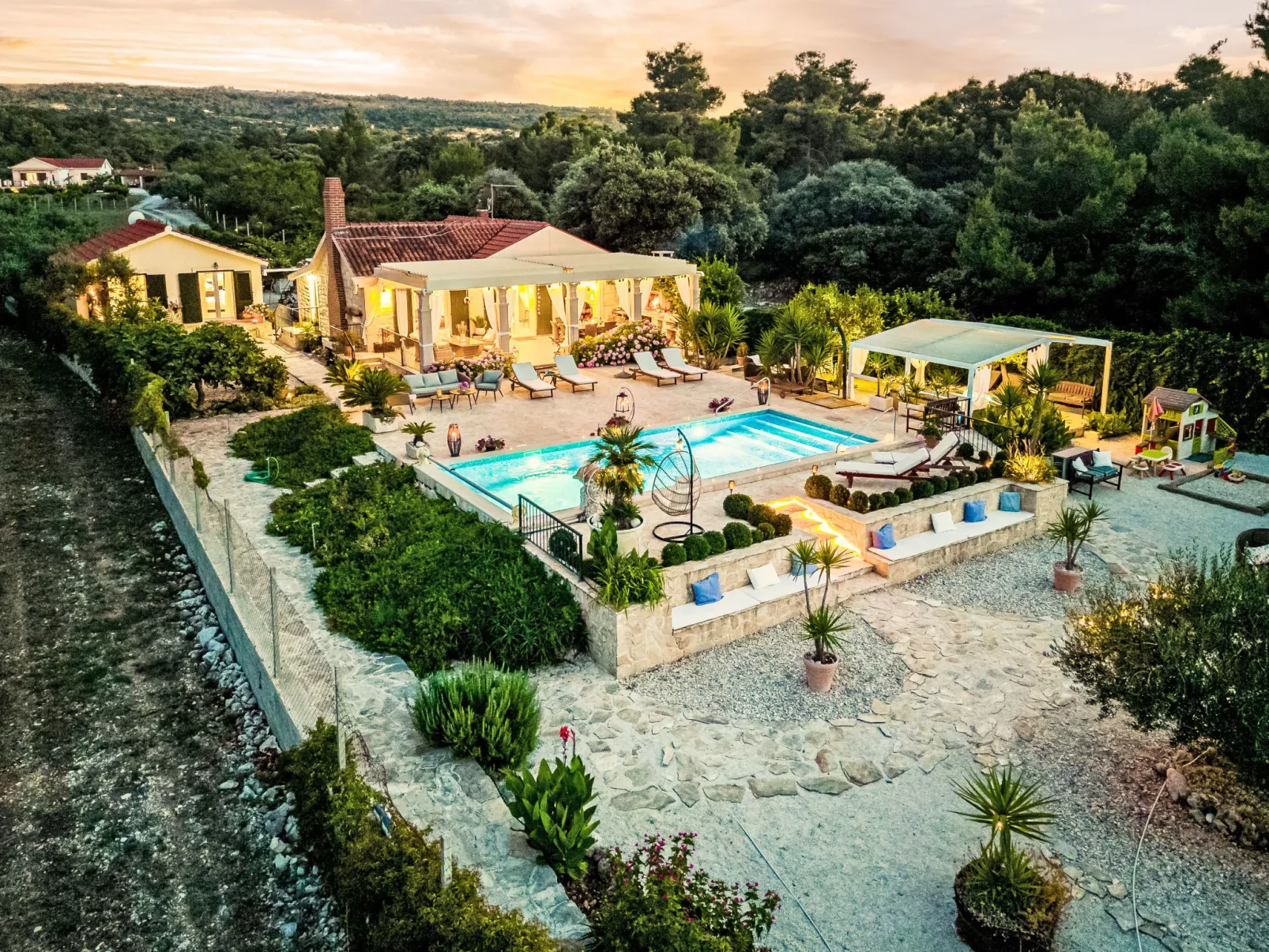 Villa Mutnik-Drinnen