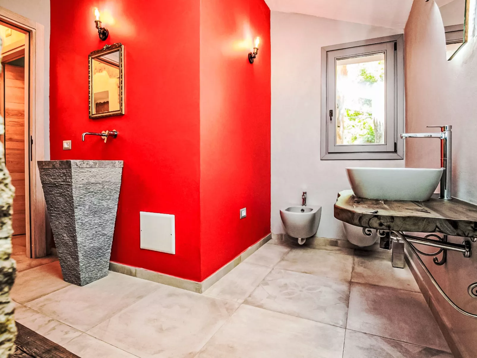 Stazzu Sarra di Monti-Drinnen