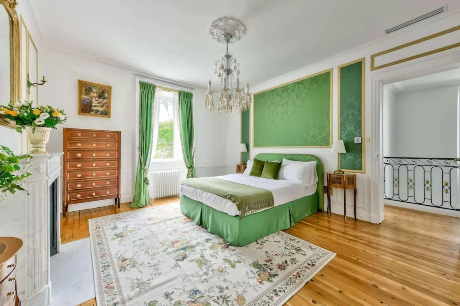 Noble demeure de luxe en plein coeur de Paris-Schlafzimmer