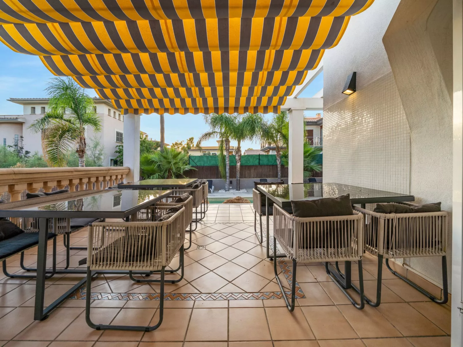 Villa SOL FELOSTAL, 130m zum Strand, nahe Airport und Palma Zentrum - Image-tags.info