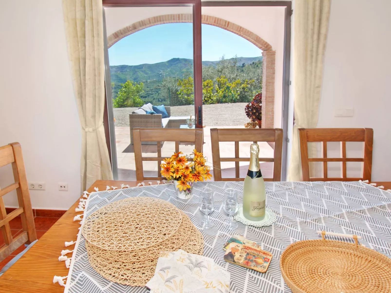 Villa Las Palomeras, Wifi, beheizter Pool, AC. - Image-tags.info