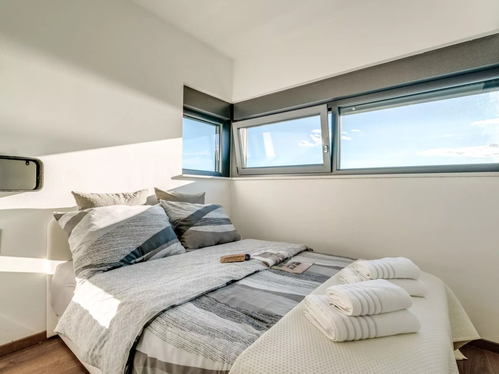 Villa "View" mit Blick auf das Wasser - Image-tags.info