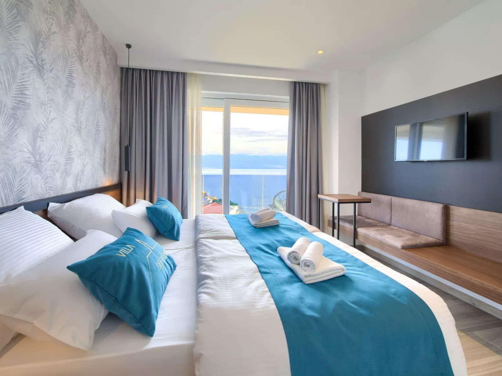 Luxuriöse Villa mit Pool und fantastischem Meerblick - Image-tags.info