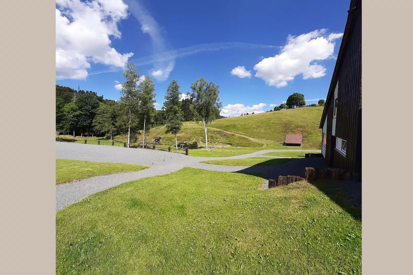 Biberbau-Gardens in summer