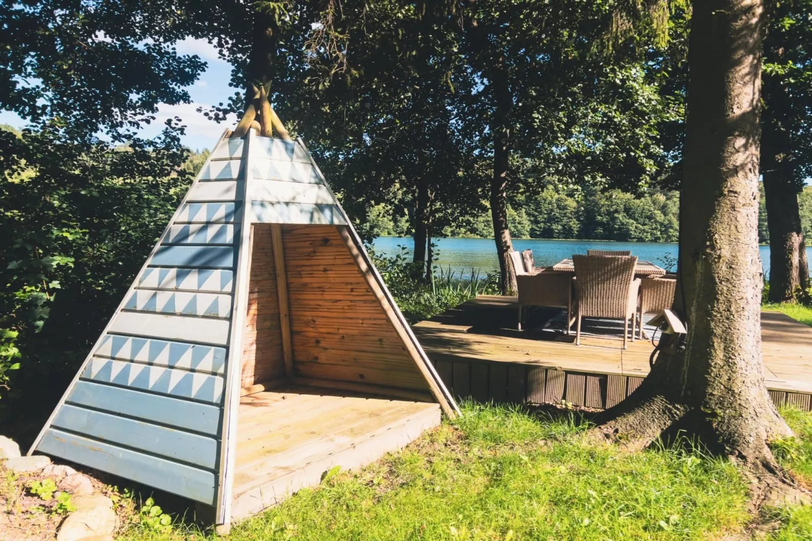 Dom w Starych Czaplach z domkiem na drzewie-Terrace balcony