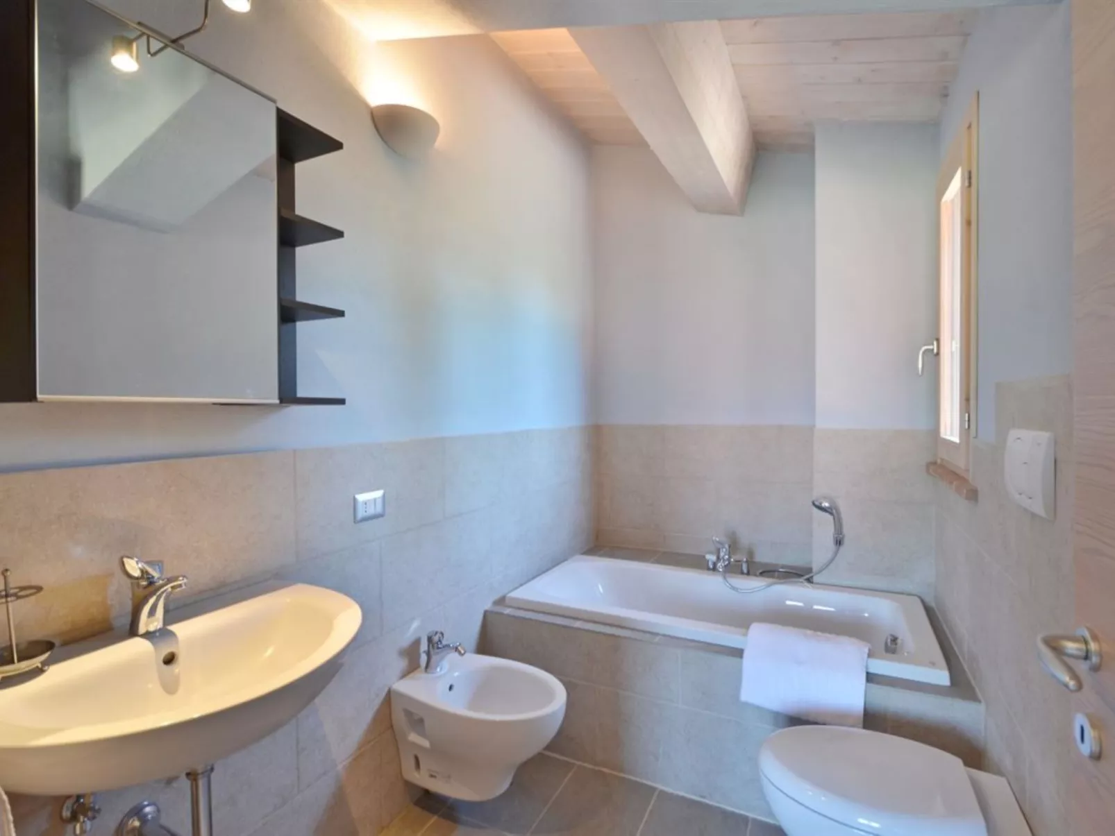 Villa Azzurro - Drinnen