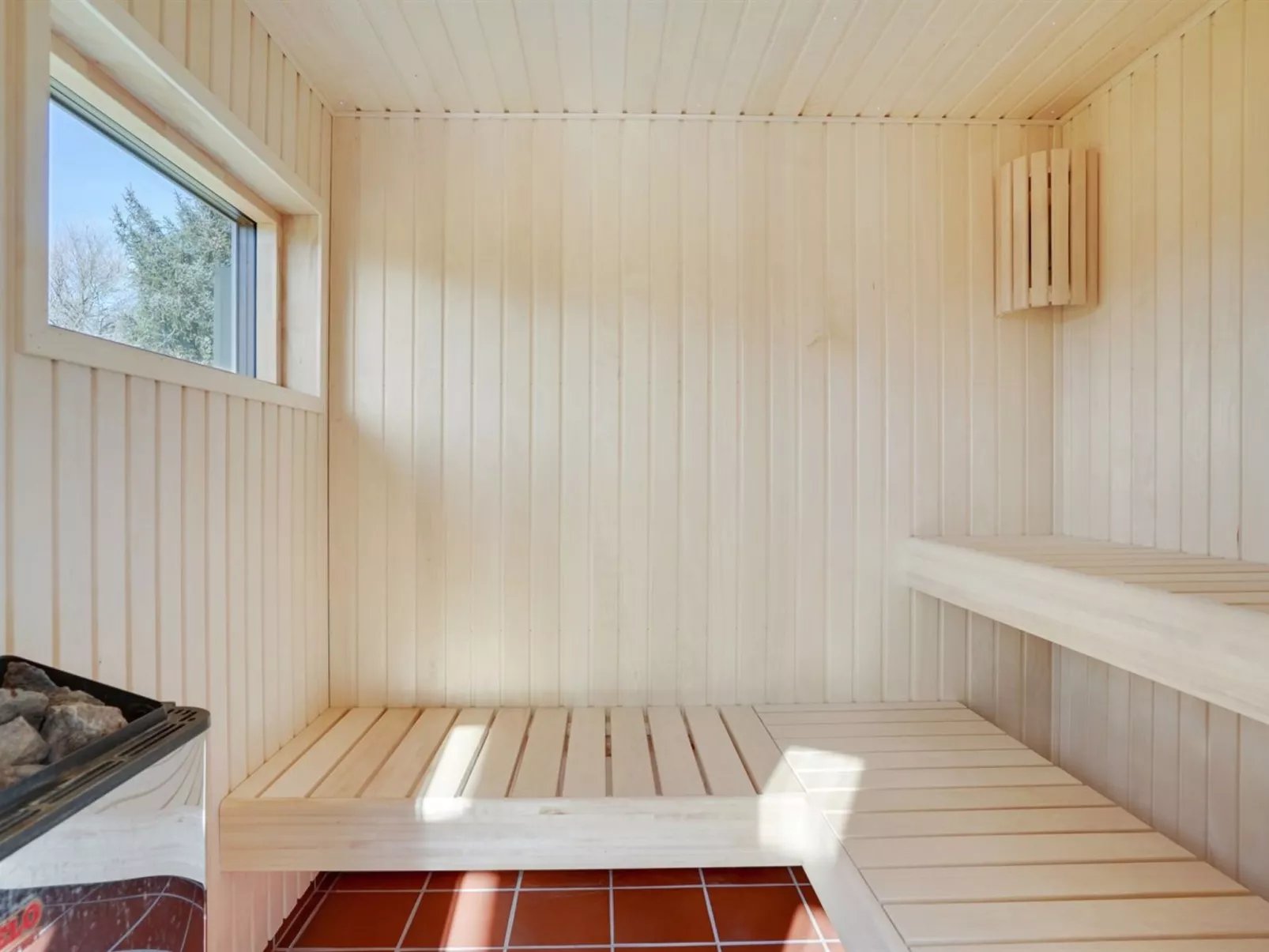 "Gertrudis" - 2km to the fjord-Inside