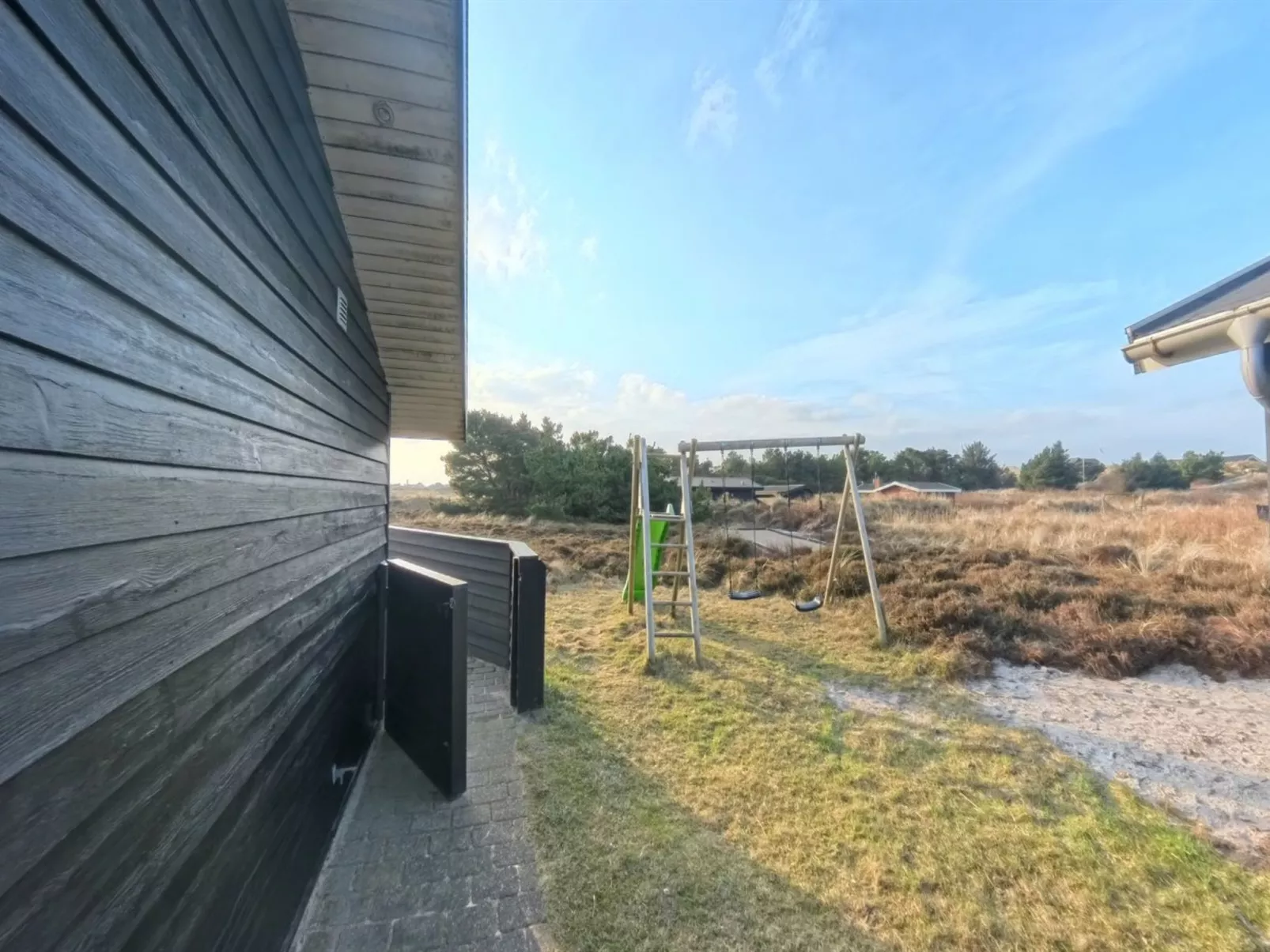 "Thrugils" - 800m from the sea-Outside