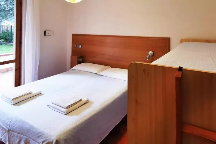 Residence Dei Fiori Pietra Ligure - B5/B5C-Bedroom