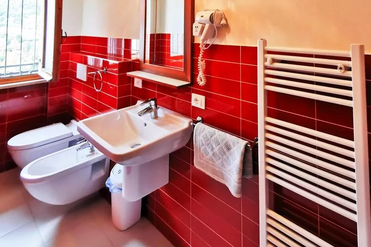 Residence Dei Fiori Pietra Ligure - B5/B5C-Bathroom