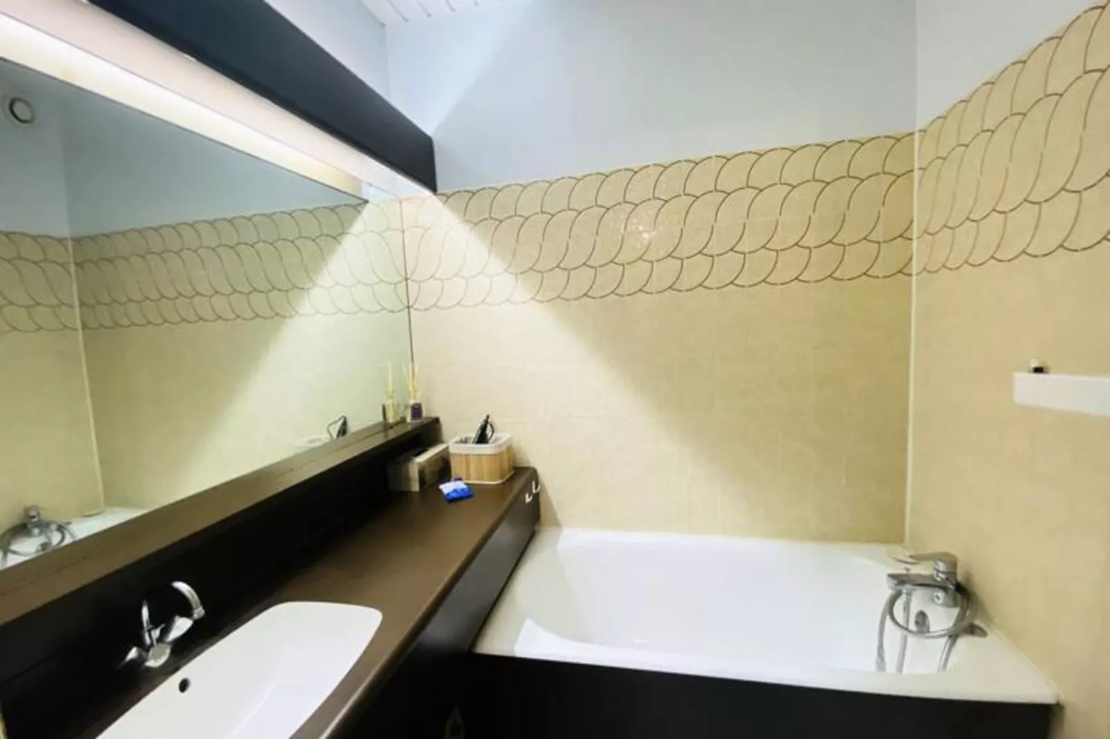 Résidence La M&eacute;diterran&eacute;e Appartement Au Coeur Du Village 50 M De La Plage-Untagged