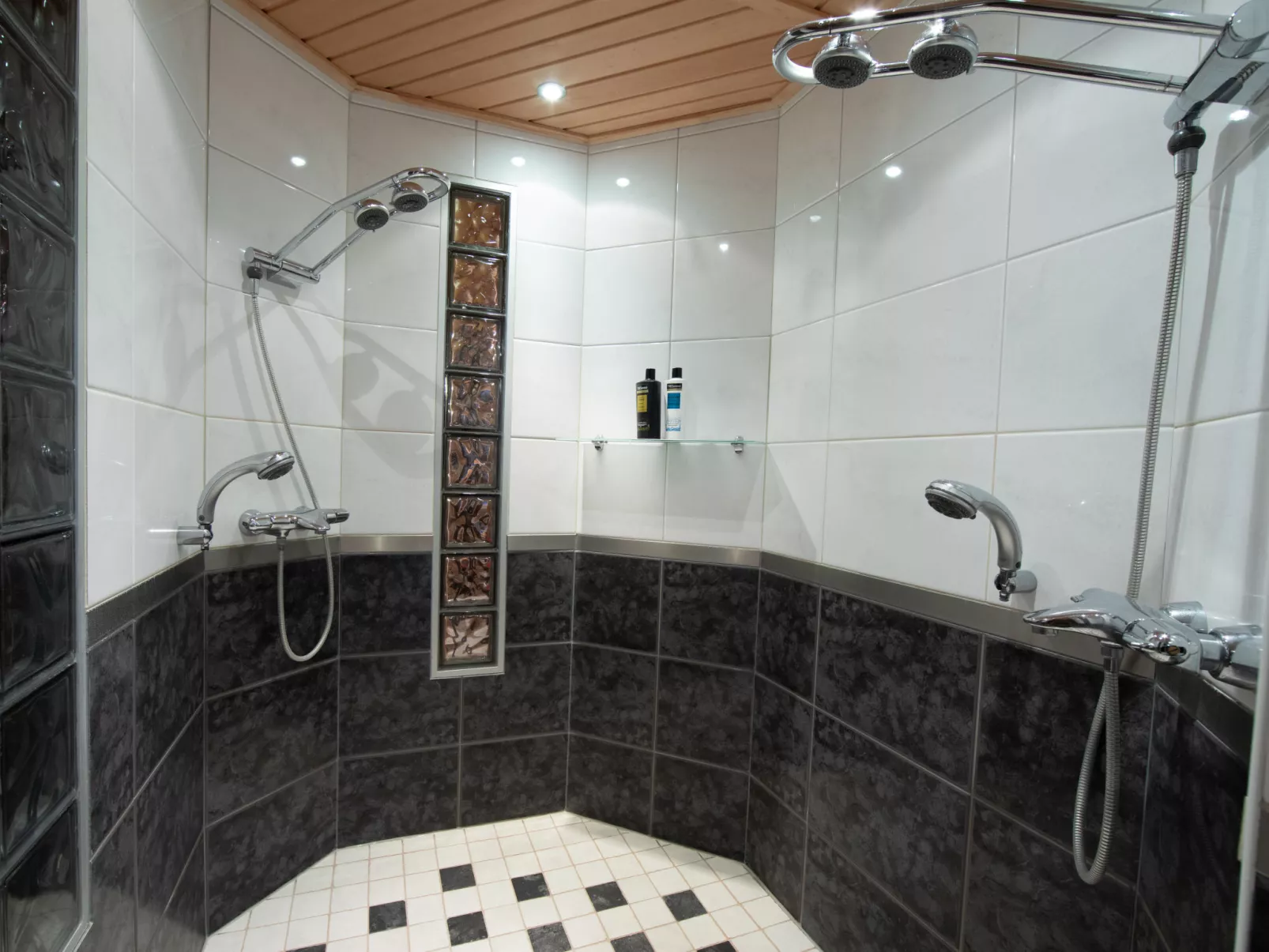 Lapinlisä - Drinnen