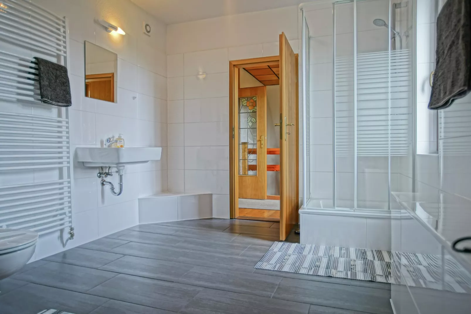 Schönes Ferienhaus-Bathroom