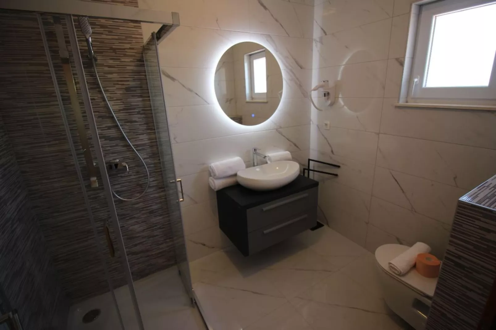 Penthouse - Typ 6plus2-Salle de bain