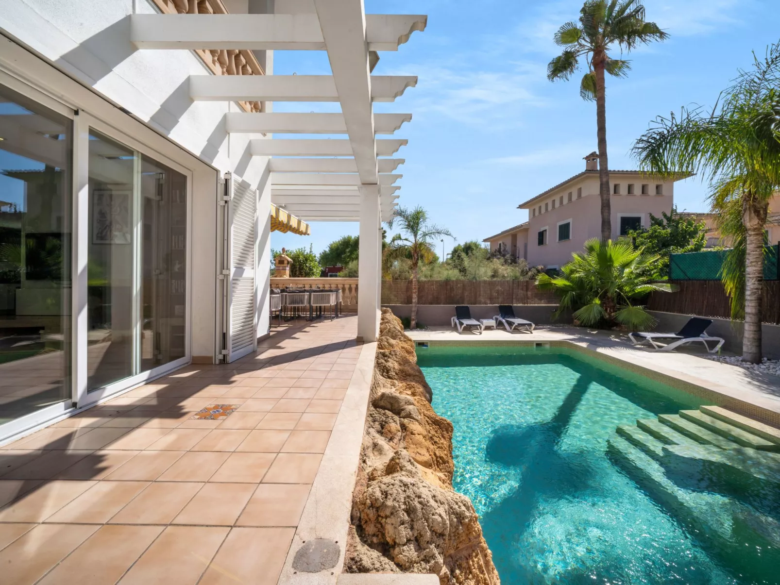 Villa SOL FELOSTAL, 130m zum Strand, nahe Airport und Palma Zentrum - Image-tags.info