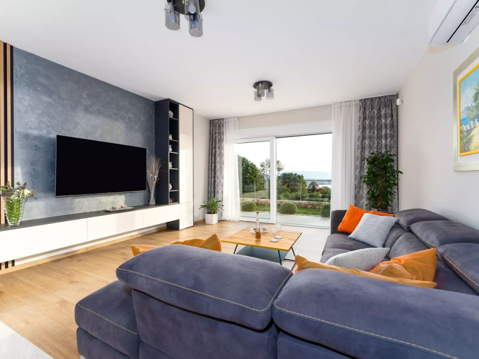 Schone Villa mit Pool, Meerblick, Strand - Image-tags.info