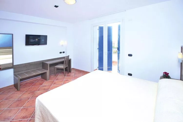 Ferienresort Ai Pozzi Village Spa Resort Loano - TR1 / C7 ca 55 qm-Bedroom