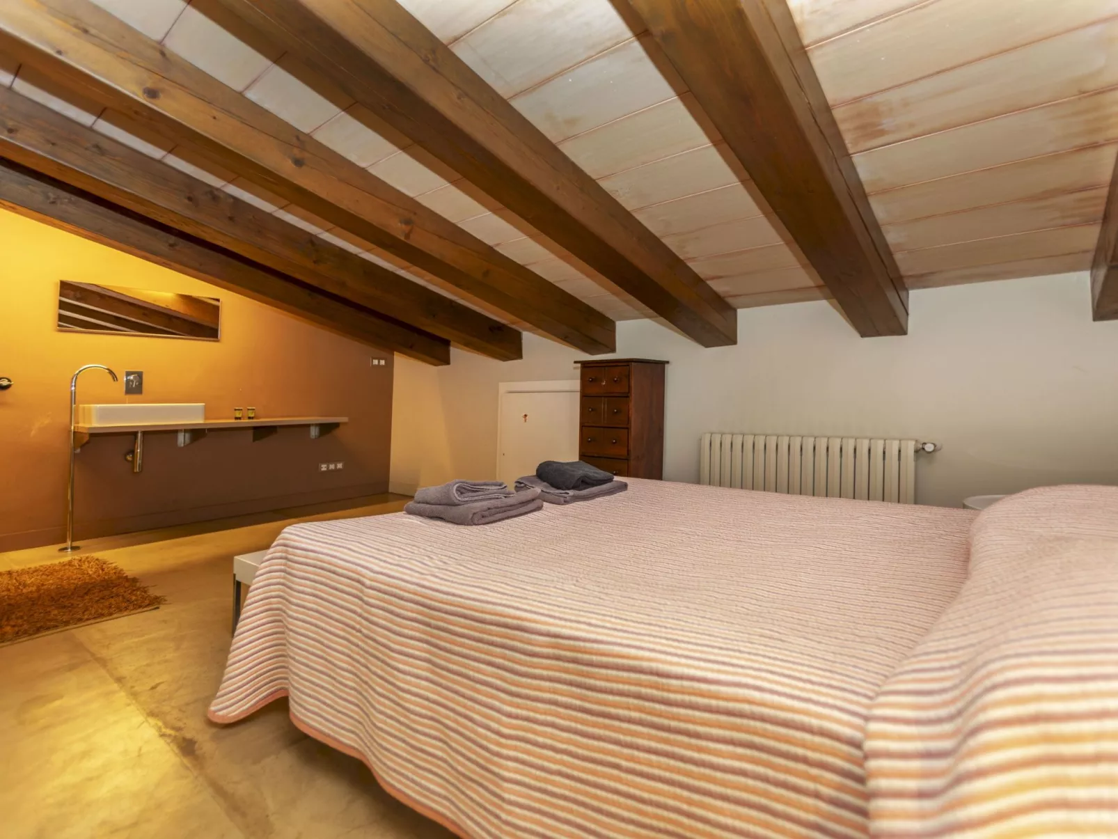 Mas Oliveres - Inside