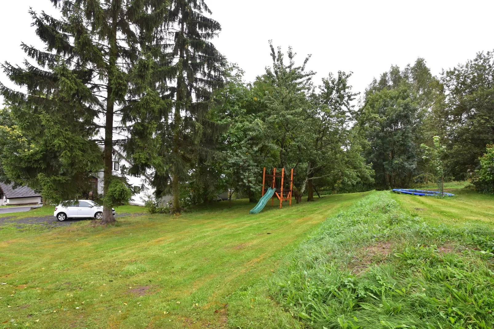 Chalet Nisou-Jardins en été