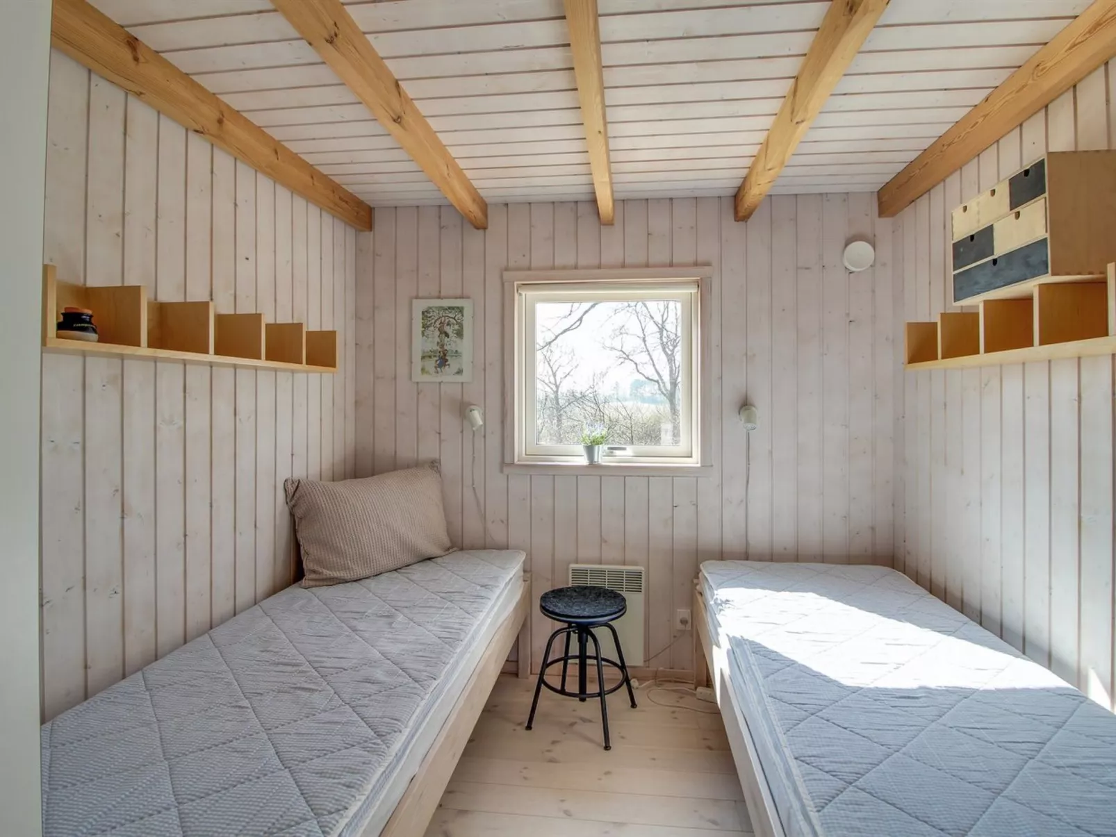 "Lilla" - 120m from the sea - Drinnen