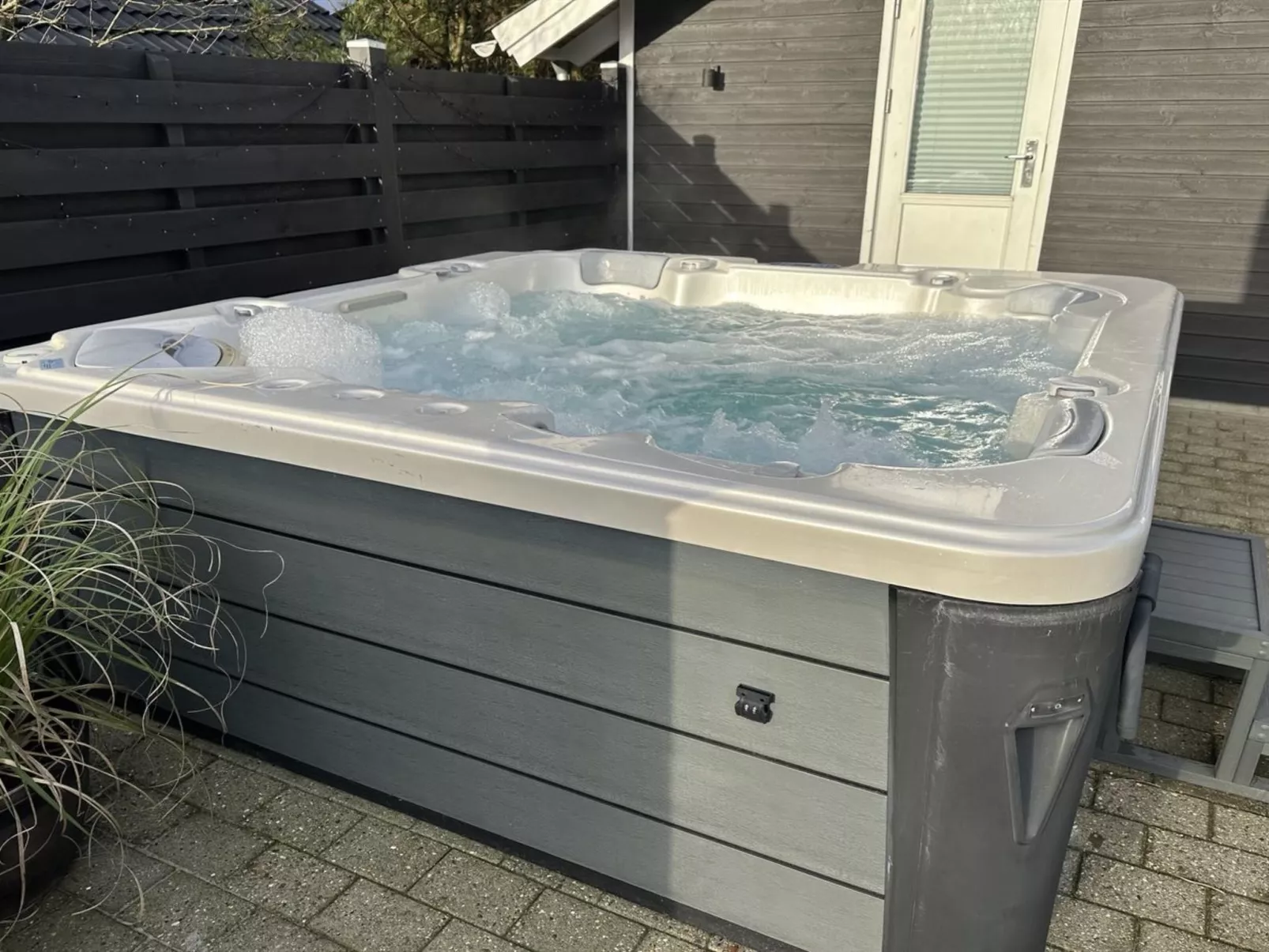 "Truels" - 30km from the sea-Drinnen