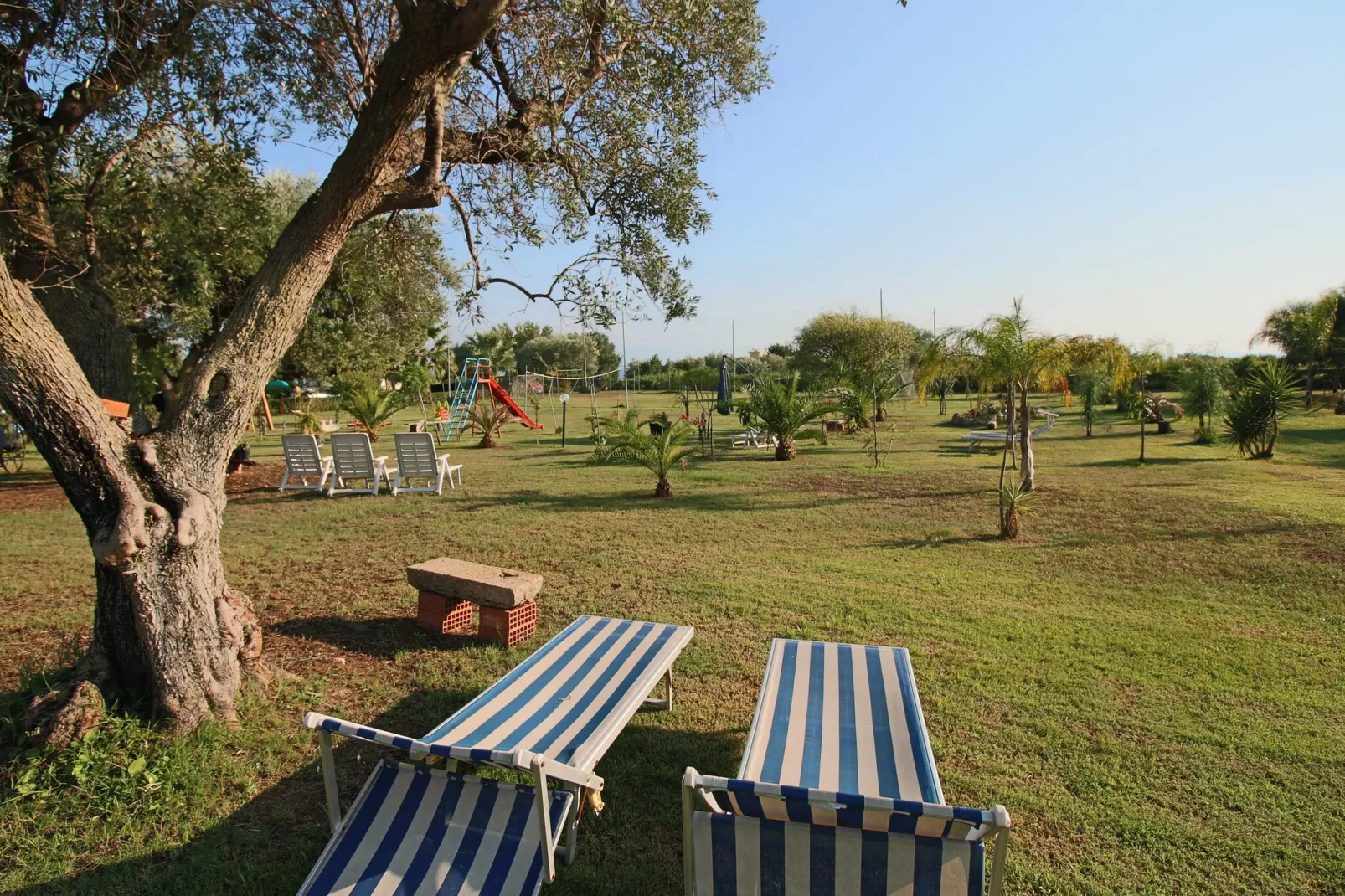 Nduja-Jardins en été