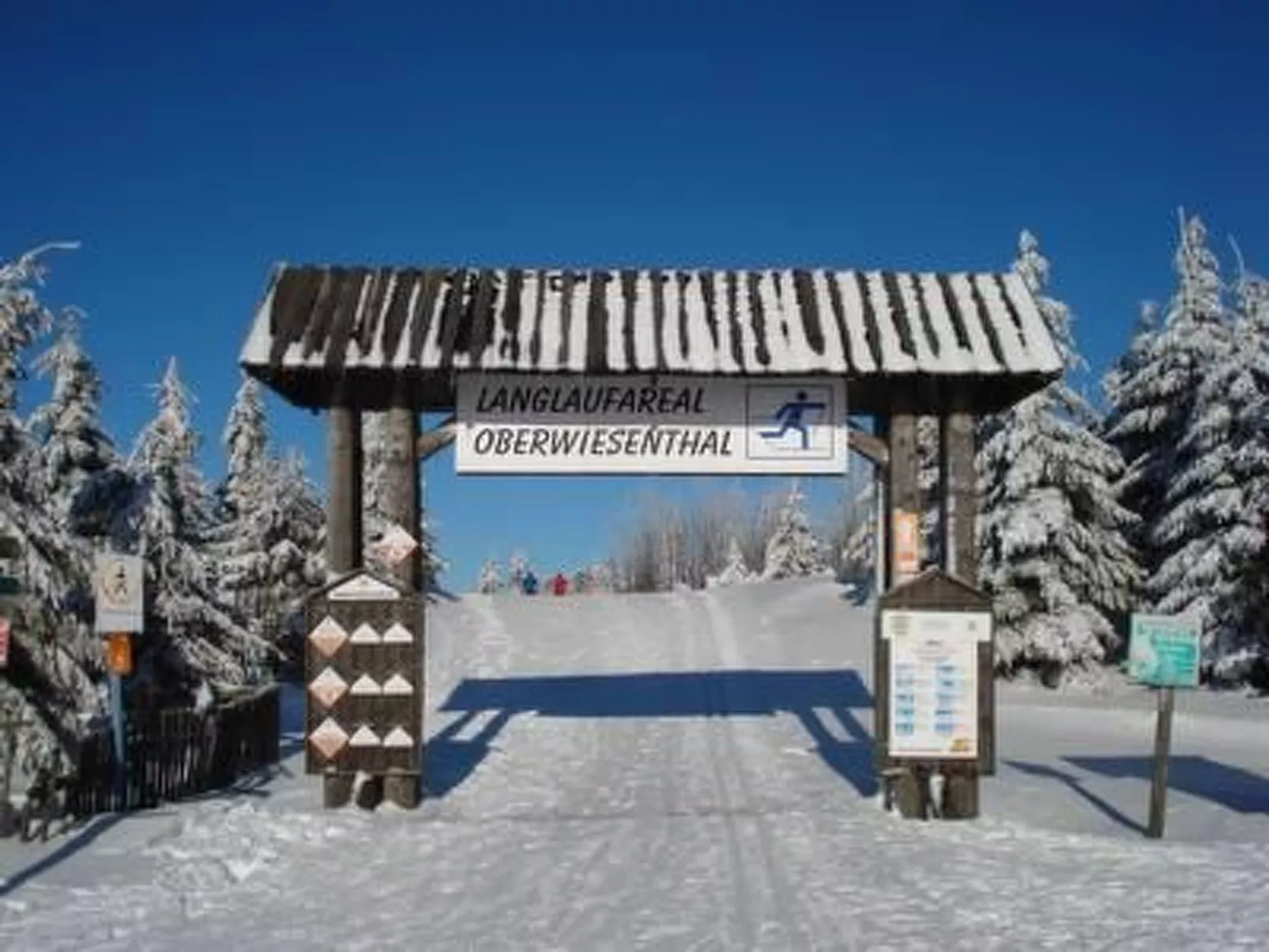 Fewo-Dorfblick-Draußen