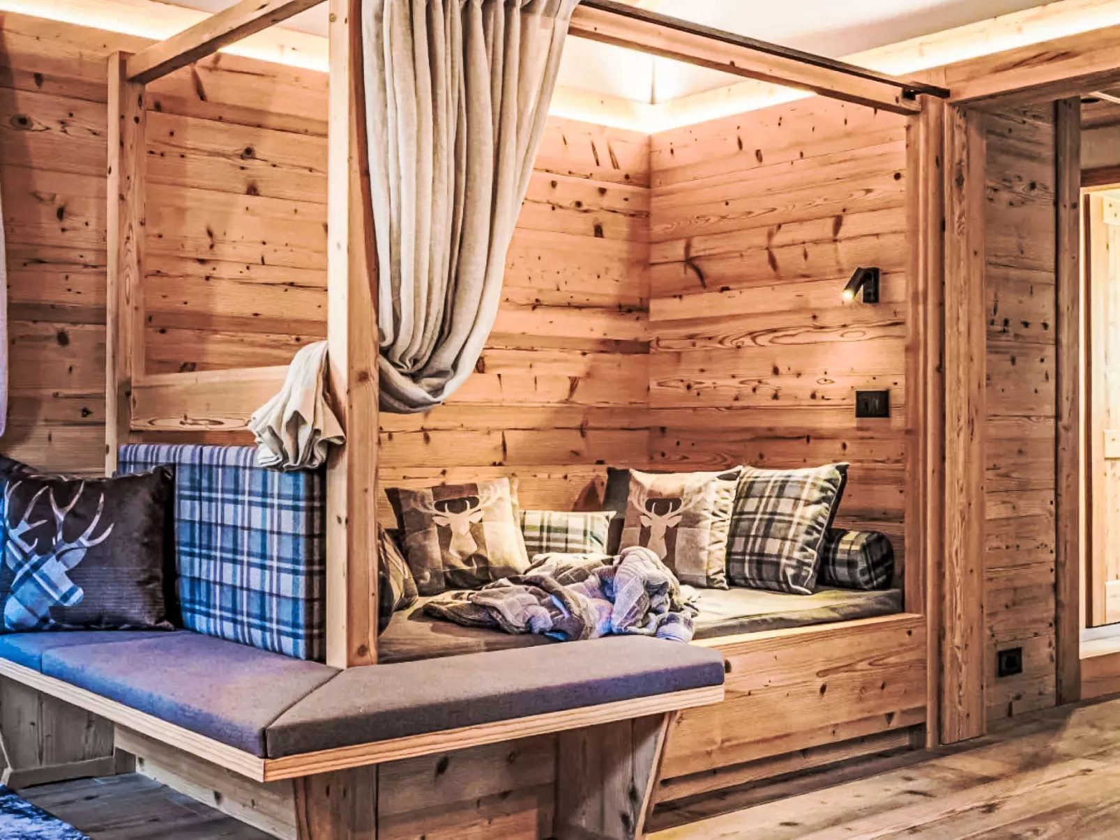 La Granda e la Piciola-Inside