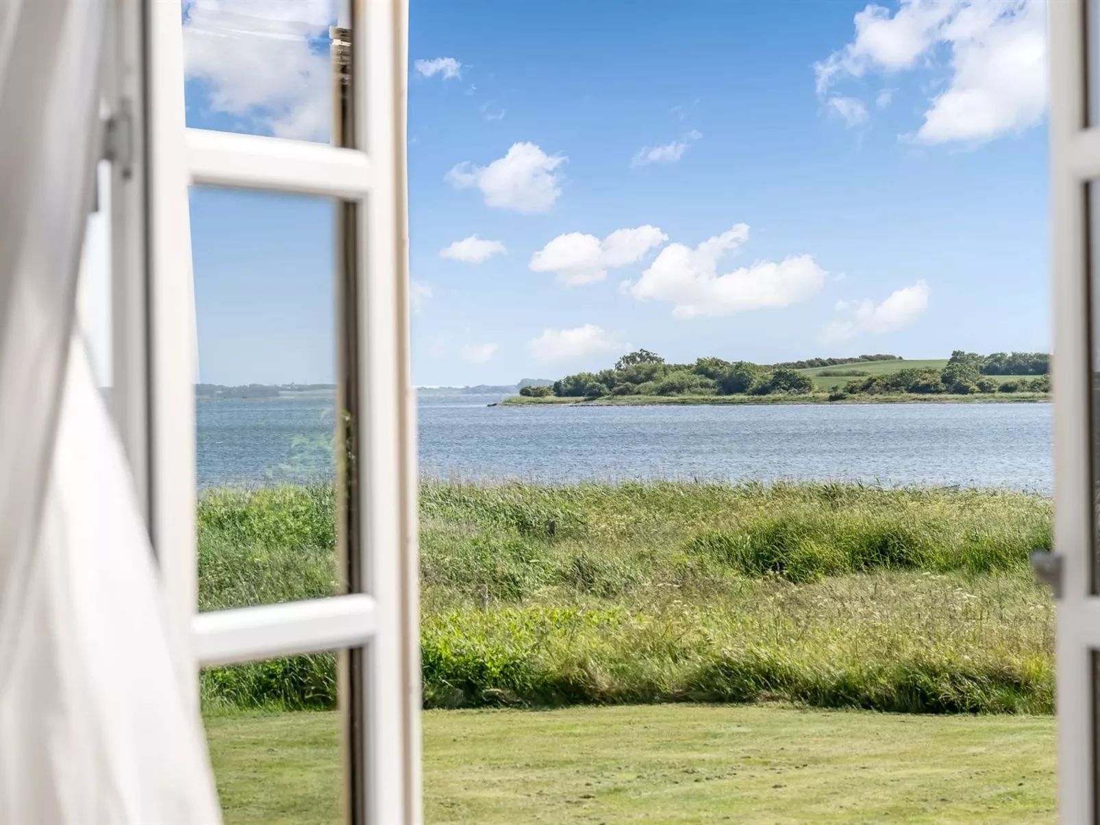 "Jurien" - 50m to the fjord - Outside