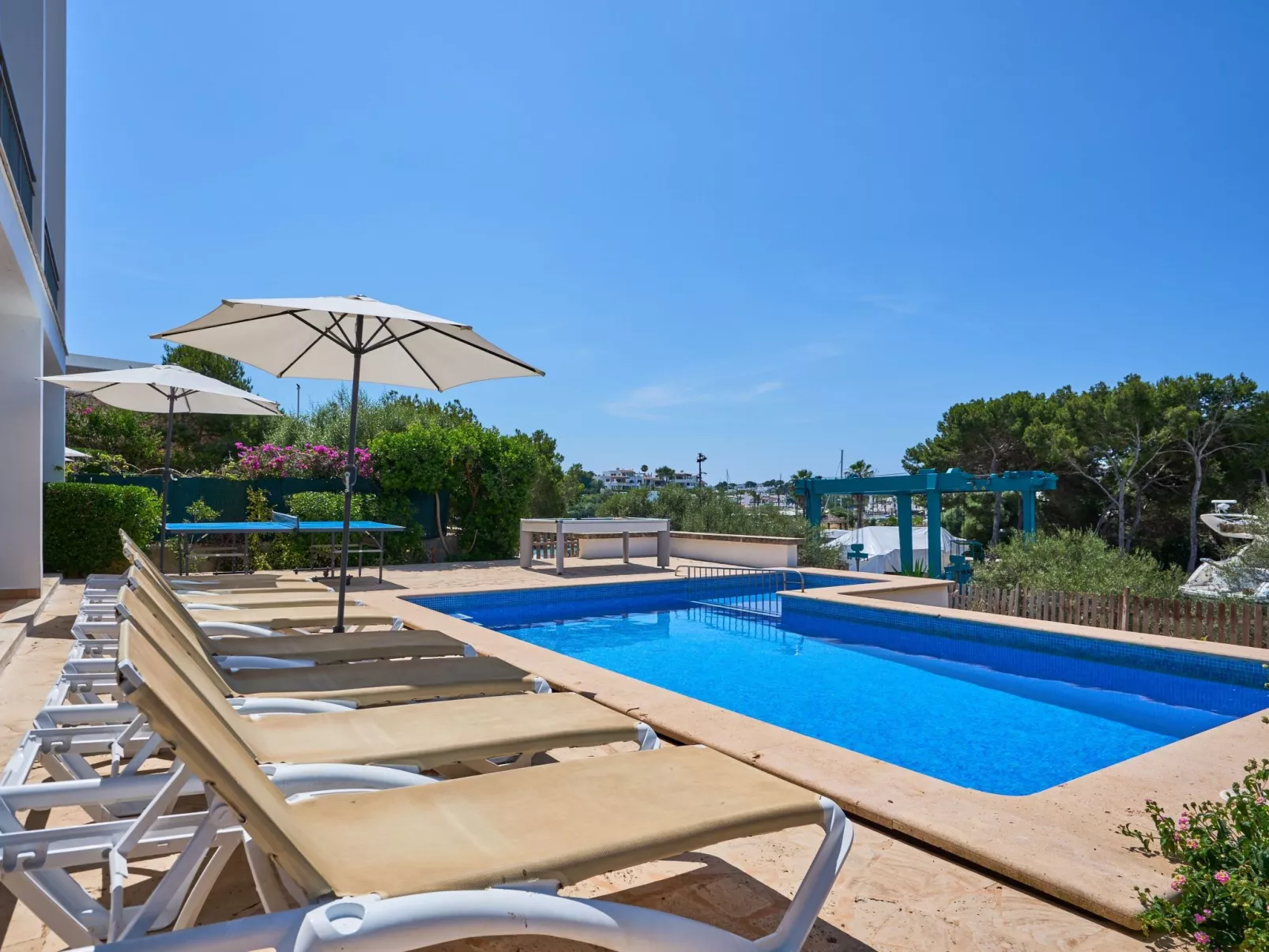 Cala Dia - Outside