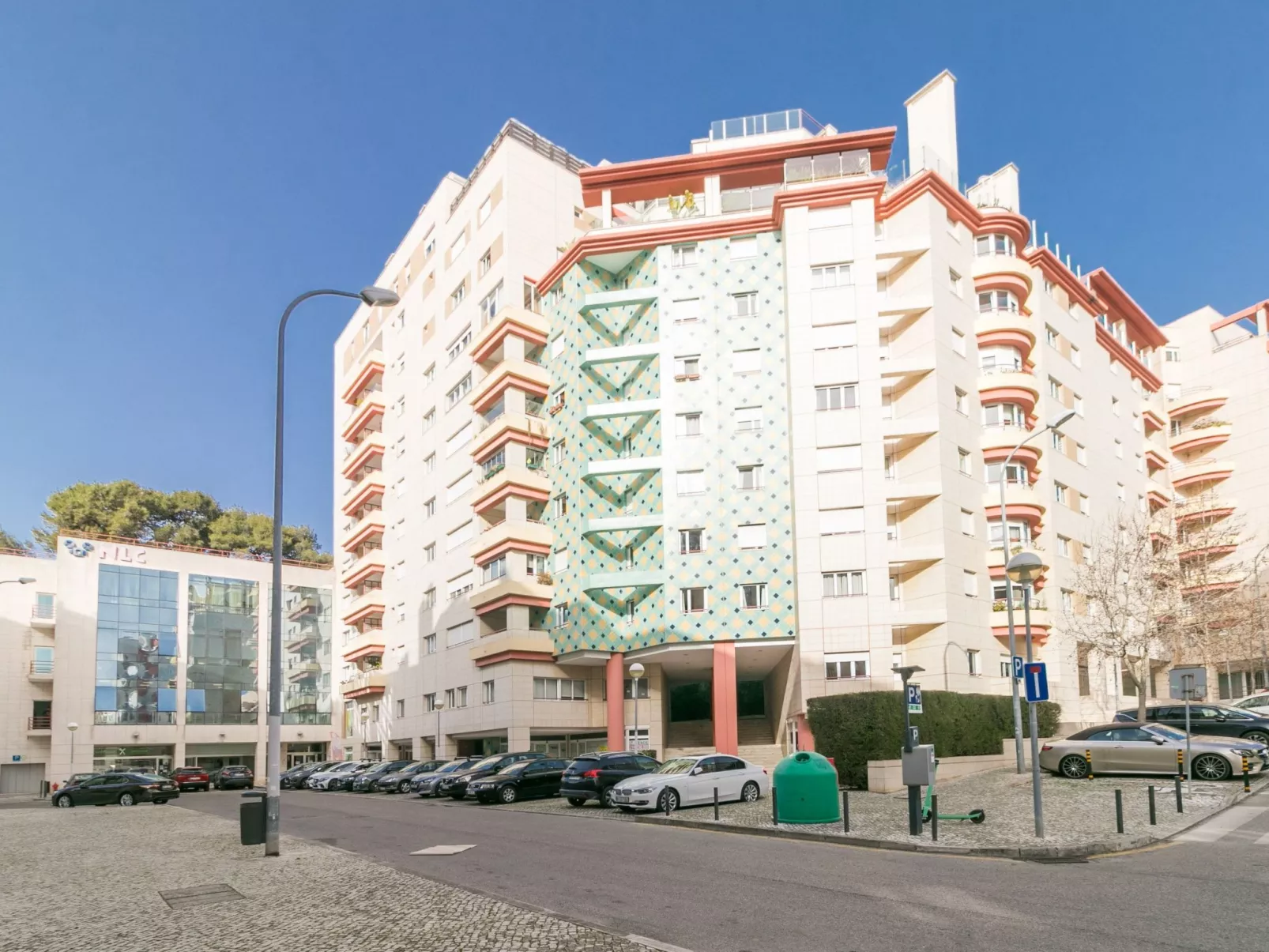 The Metropolitan- Premium-Wohnung mit Balkon, Parkplatz - Image-tags.info