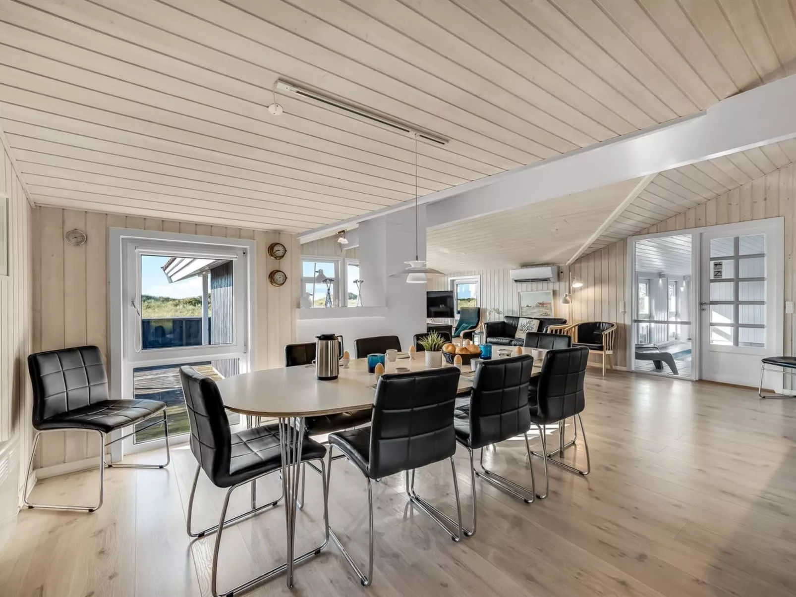 "Jaana" - 10m from the sea - Inside