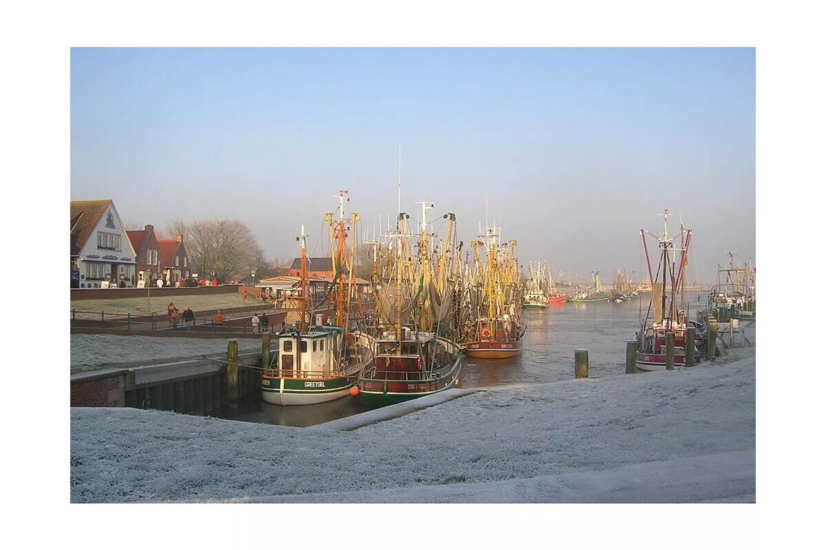 298215-Areas within 5km in summer