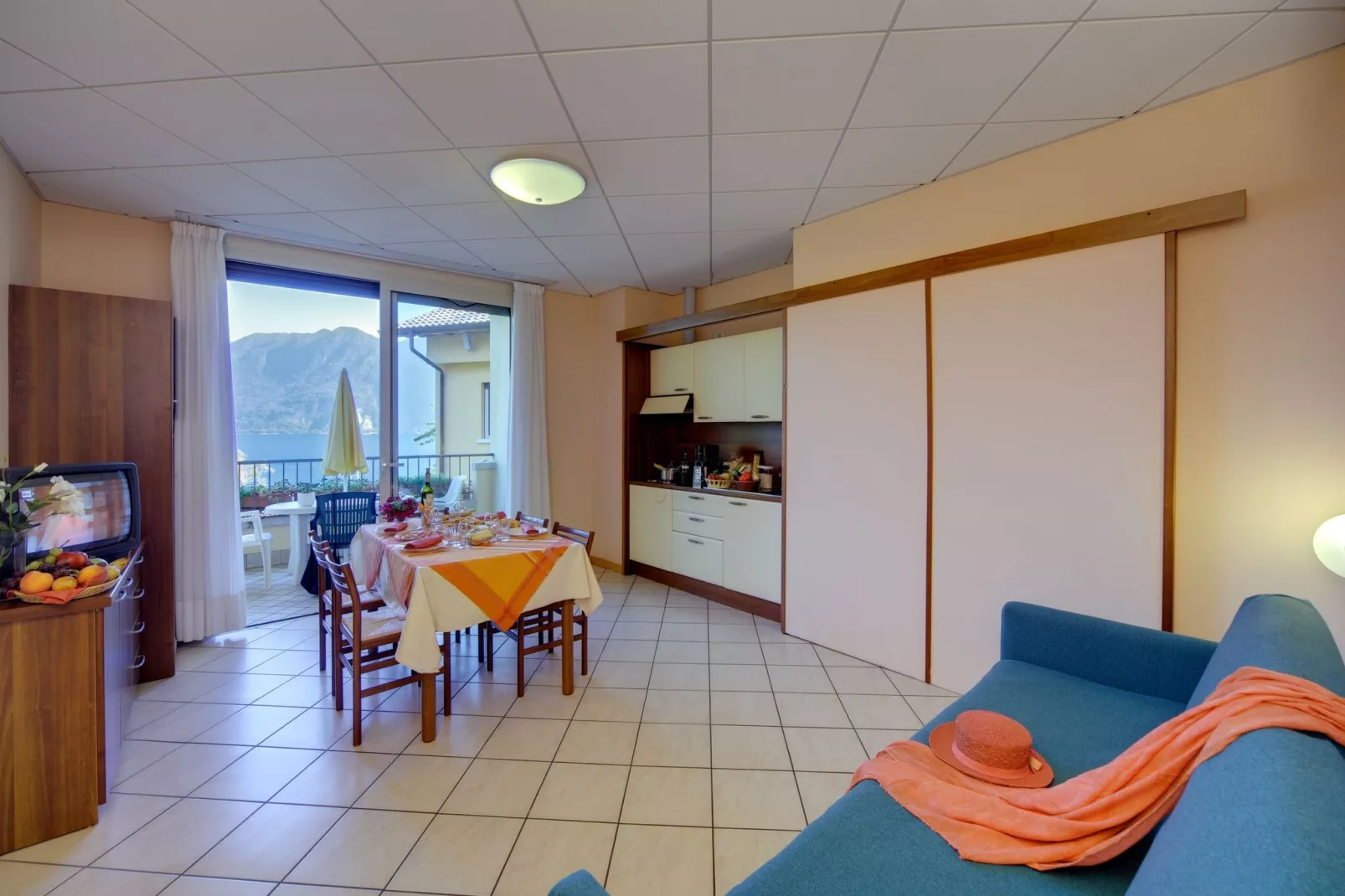Residence Zust, Verbania Intra-Trilo-Living room
