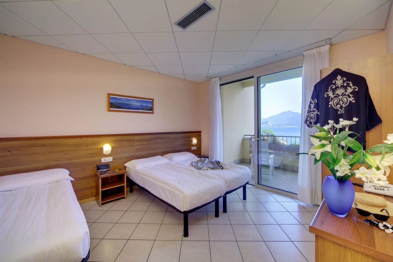 Residence Zust, Verbania Intra-Trilo-Bedroom