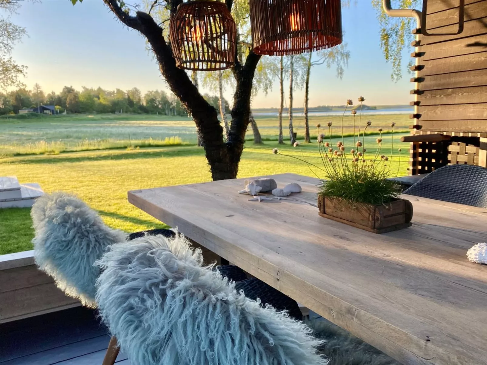 "Jo" - 175m to the fjord-Draußen