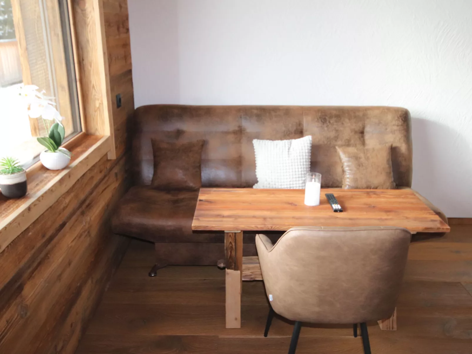 Chalet Ebenholz-Drinnen