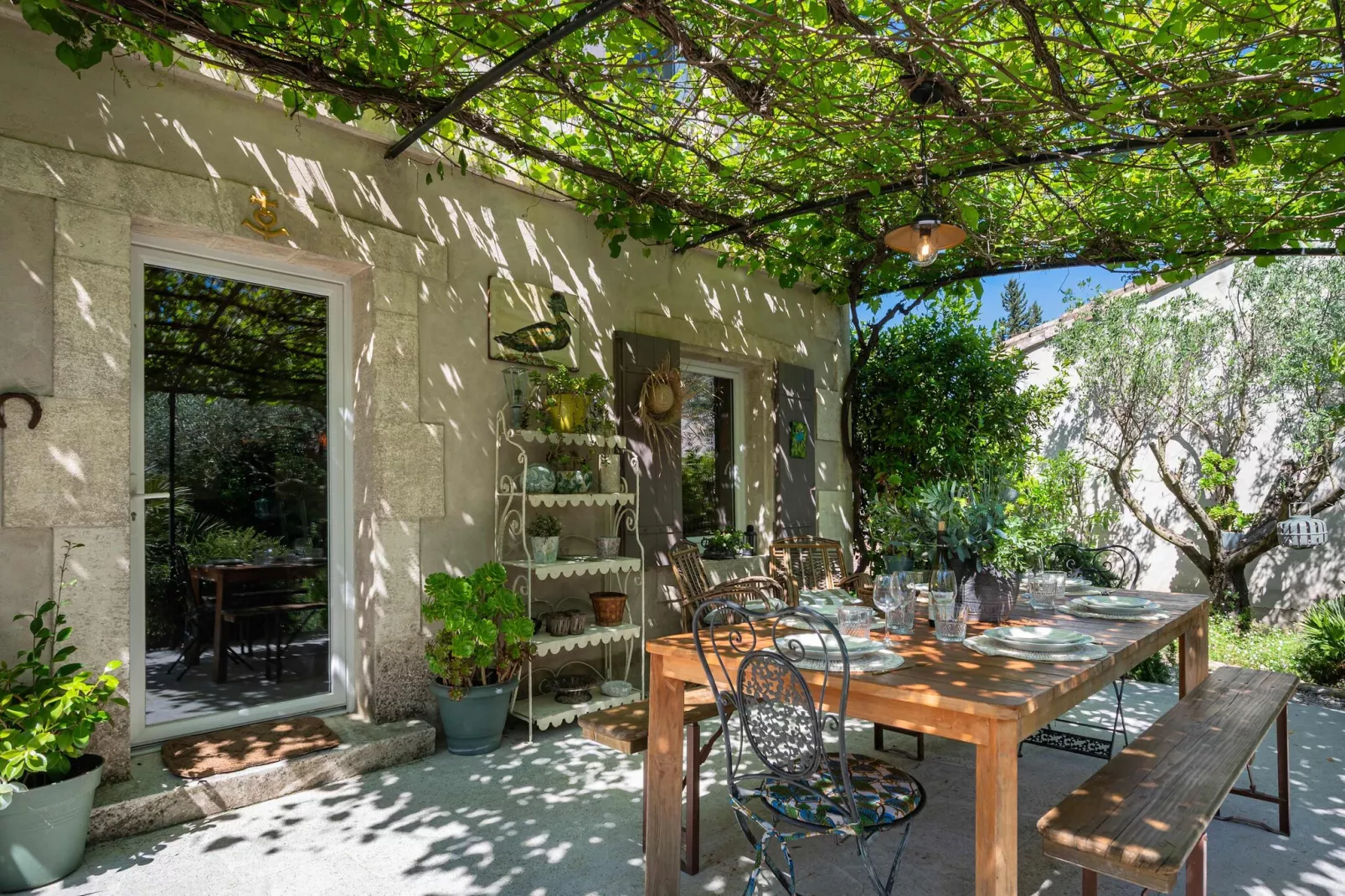 Mas authentique à Paradou Alpilles-Terrace balcony