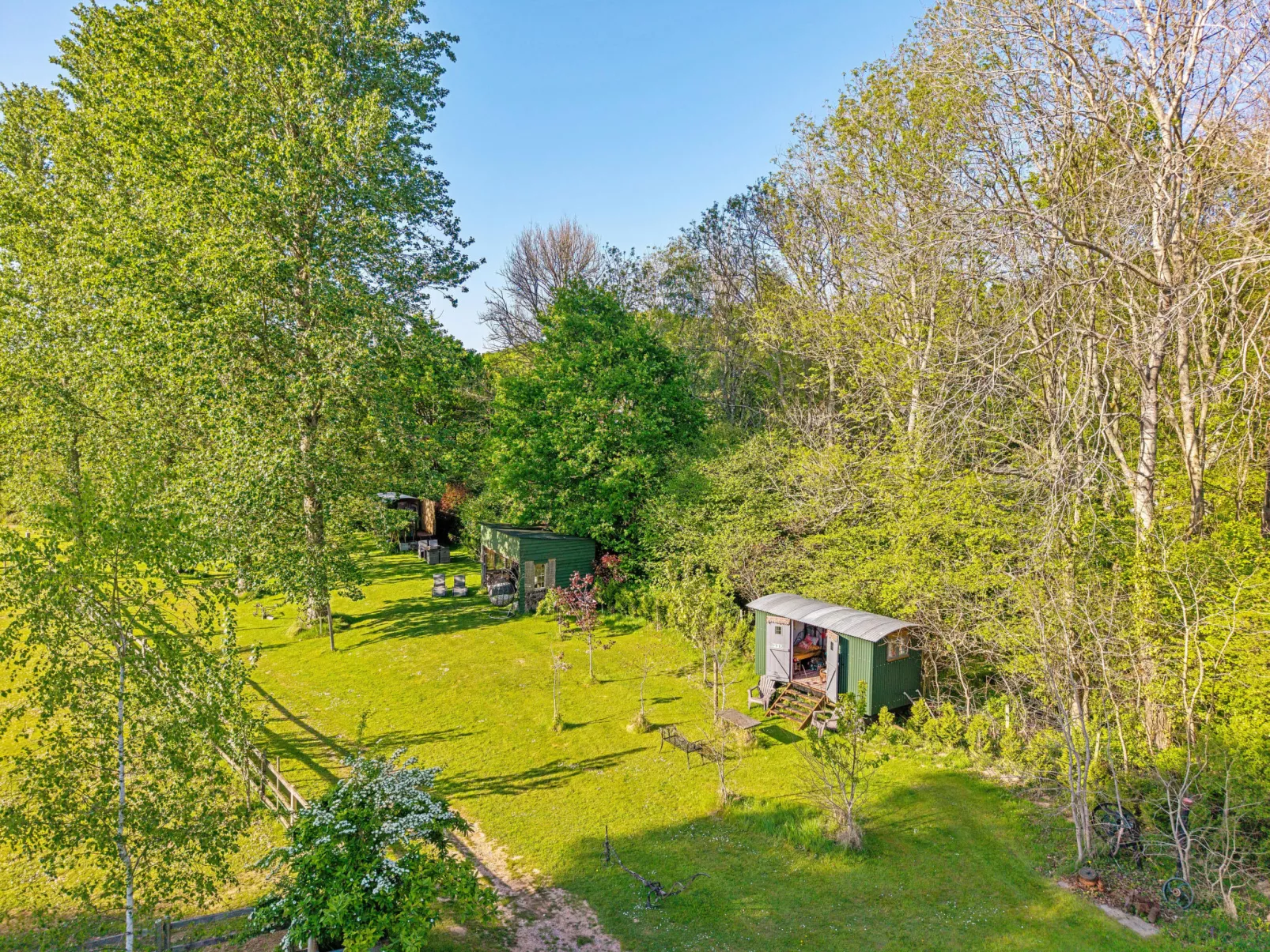 Shepherd's Hut at Hilltop Farm - Outside