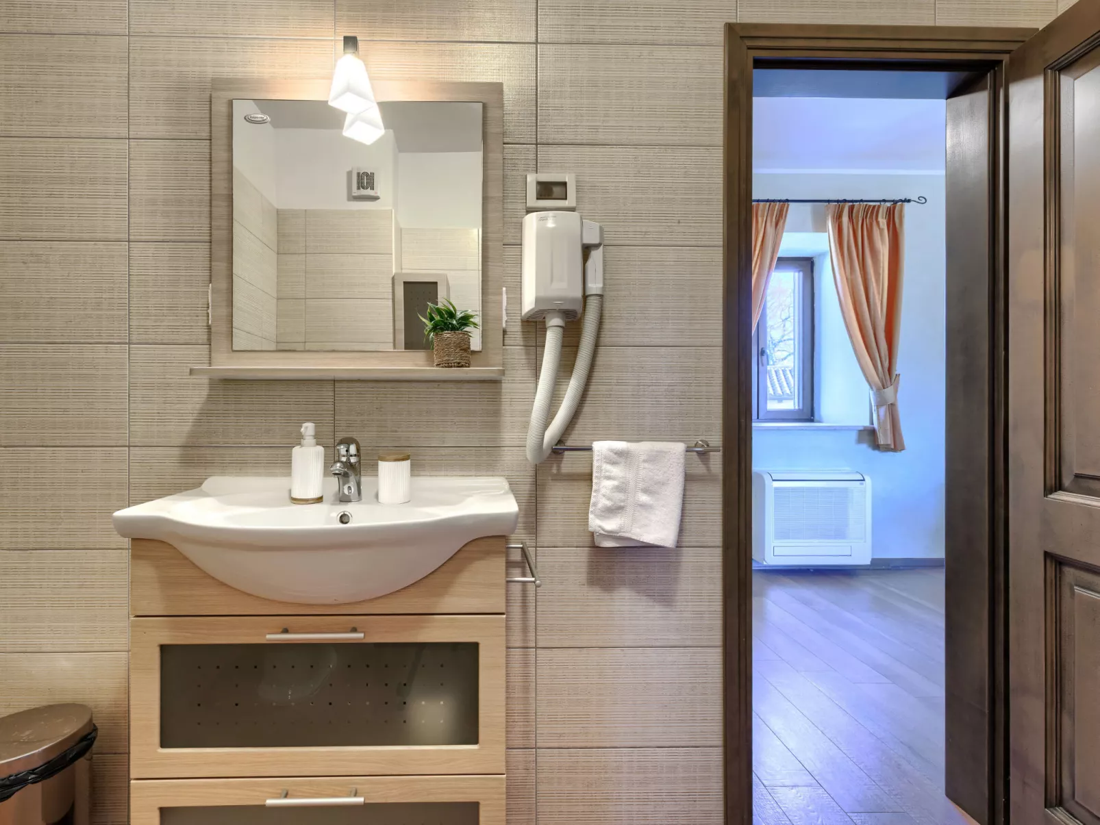 Villa Christina - Inside