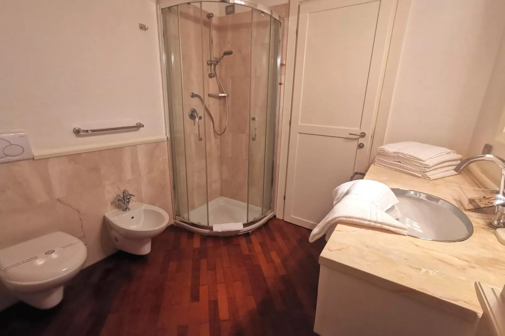 Residence Antico Verbano Meina-Bilo 3J - 2 pers-Salle de bain
