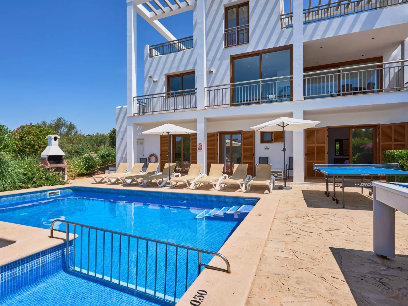 Cala Dia - Outside