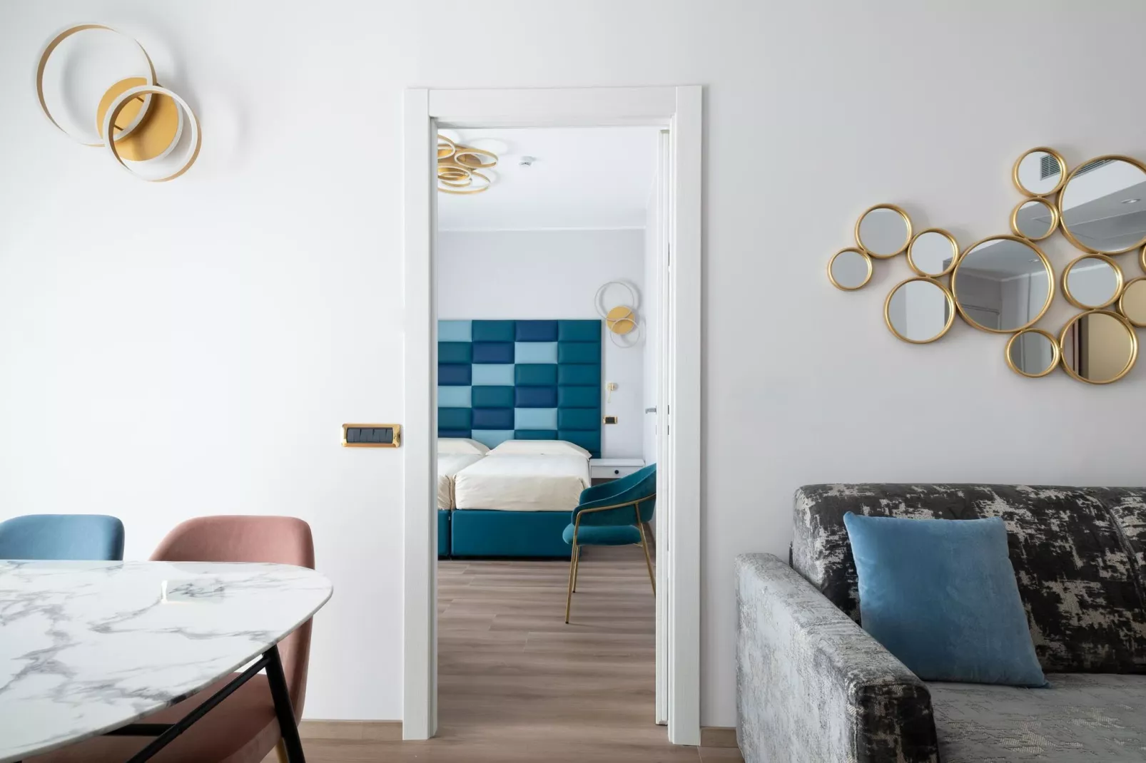 Residence Carl & Do Baveno-Bilo Deluxe Lake View-Living room