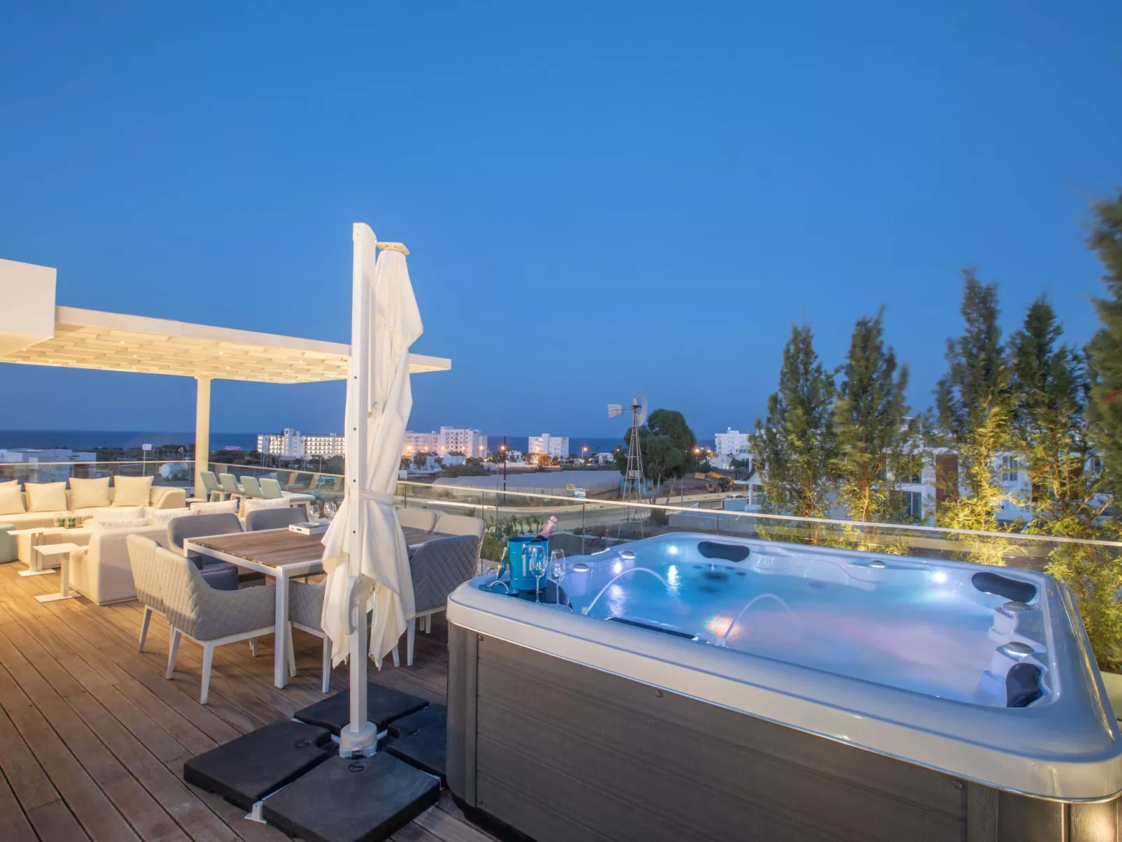 Protaras Olivine Villa mit herrlichem Garten, Pool - Image-tags.info