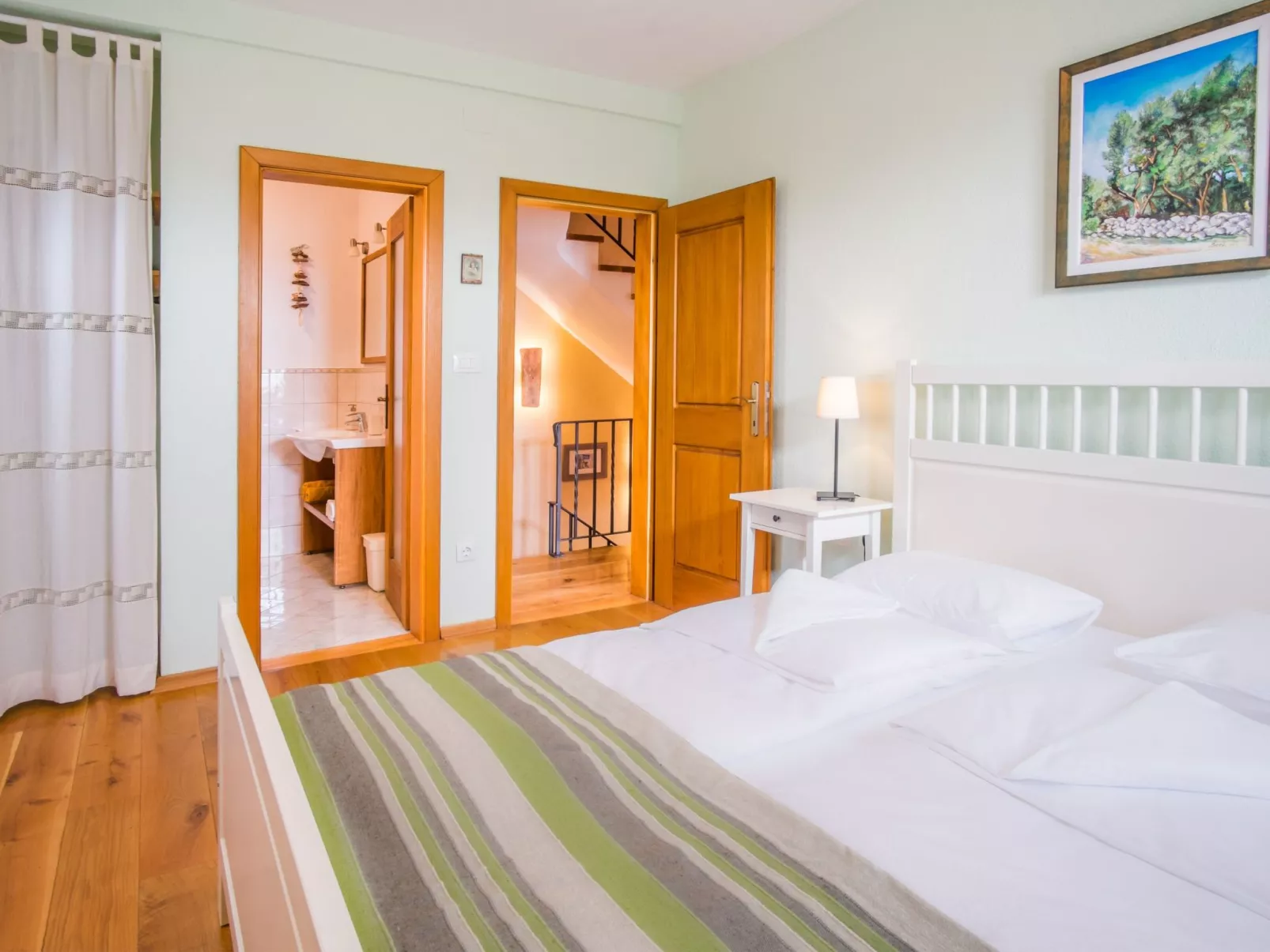 Villa mit Pool, Olivengarten und Meerblick-Image-tags.info