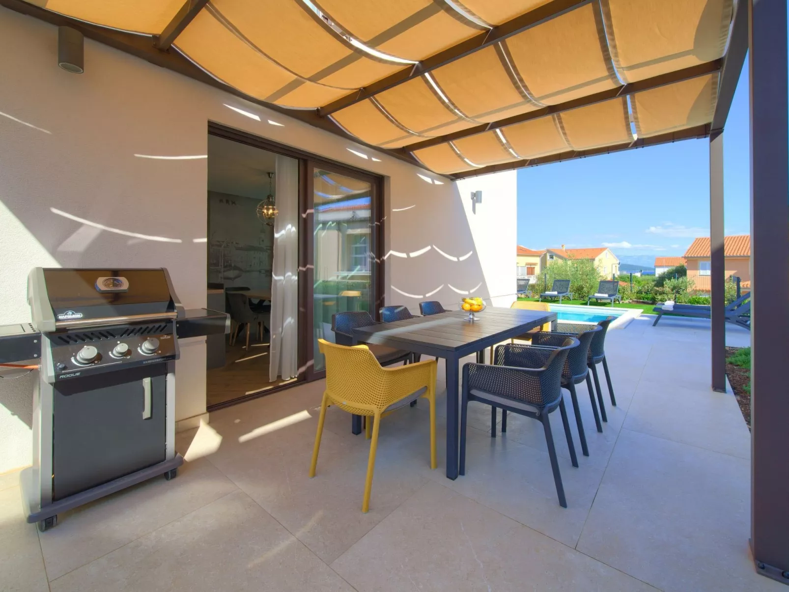 "Lana" mit Schwimmbad - Image-tags.info