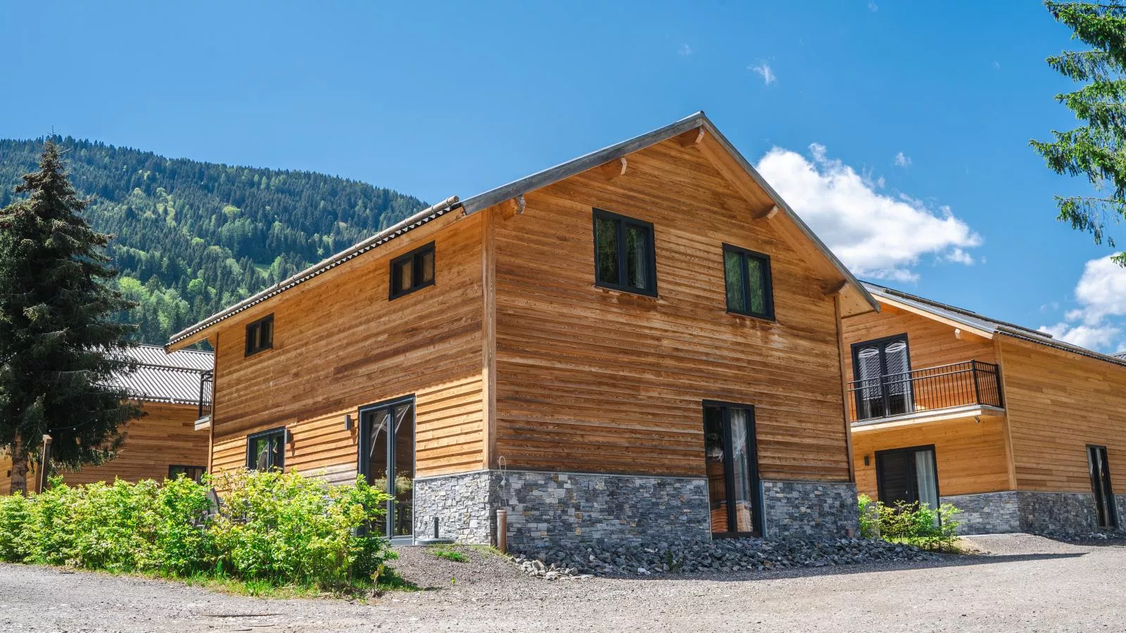 Alpenchalet Nockblick am Afritzer See - Exterior in summer