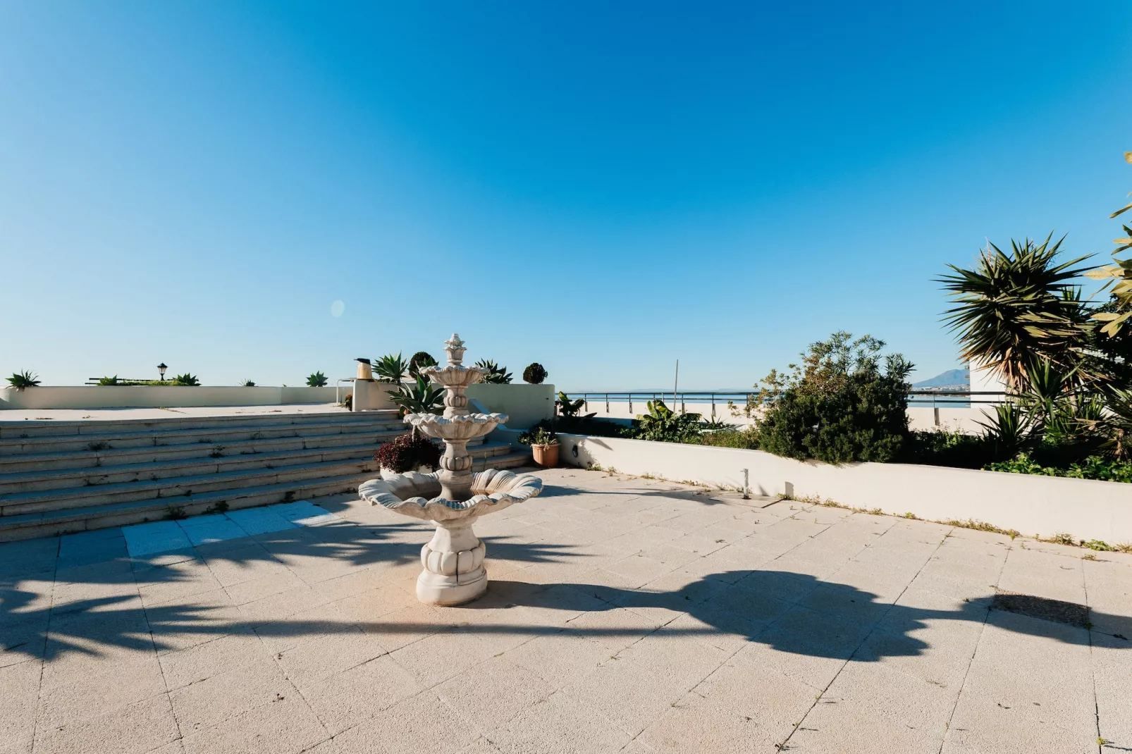 Marbell center - Areas within 1km in summer